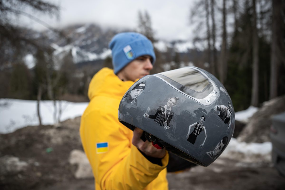 Oekraïense olympiër gediskwalificeerd om helm ter ere van in de oorlog omgekomen atleten