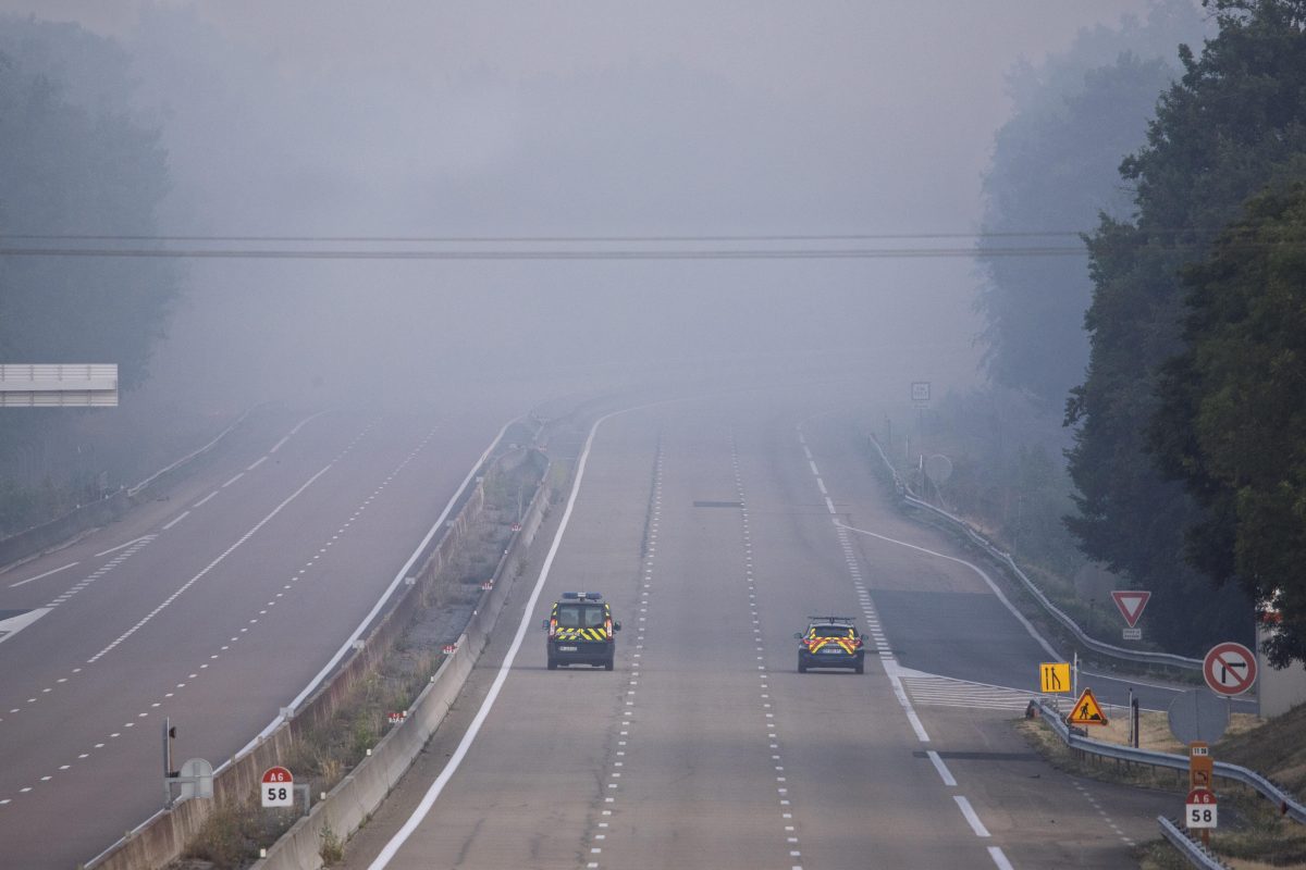 Incendie sur la Route du Soleil : l'A6 restera fermée mardi et mercredi