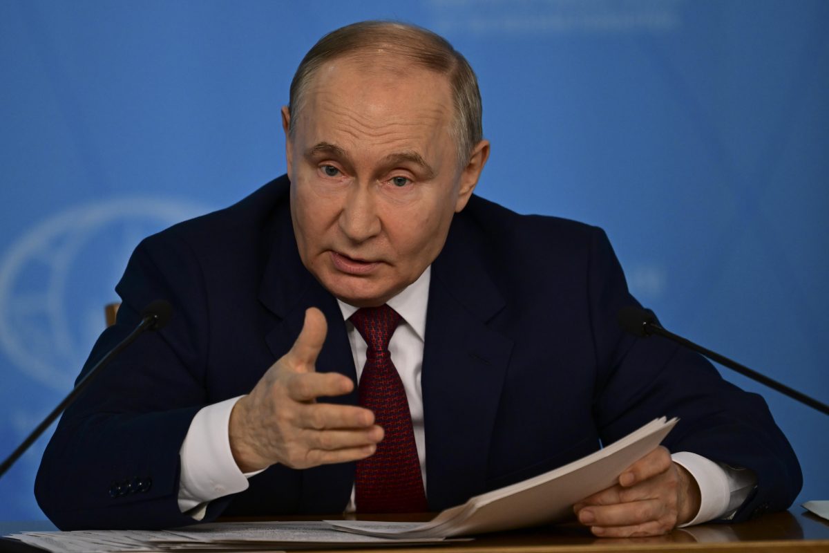 Moscou menace de bombarder le quartier des ambassades à Kiev : l'Europe ne se laisse pas intimider