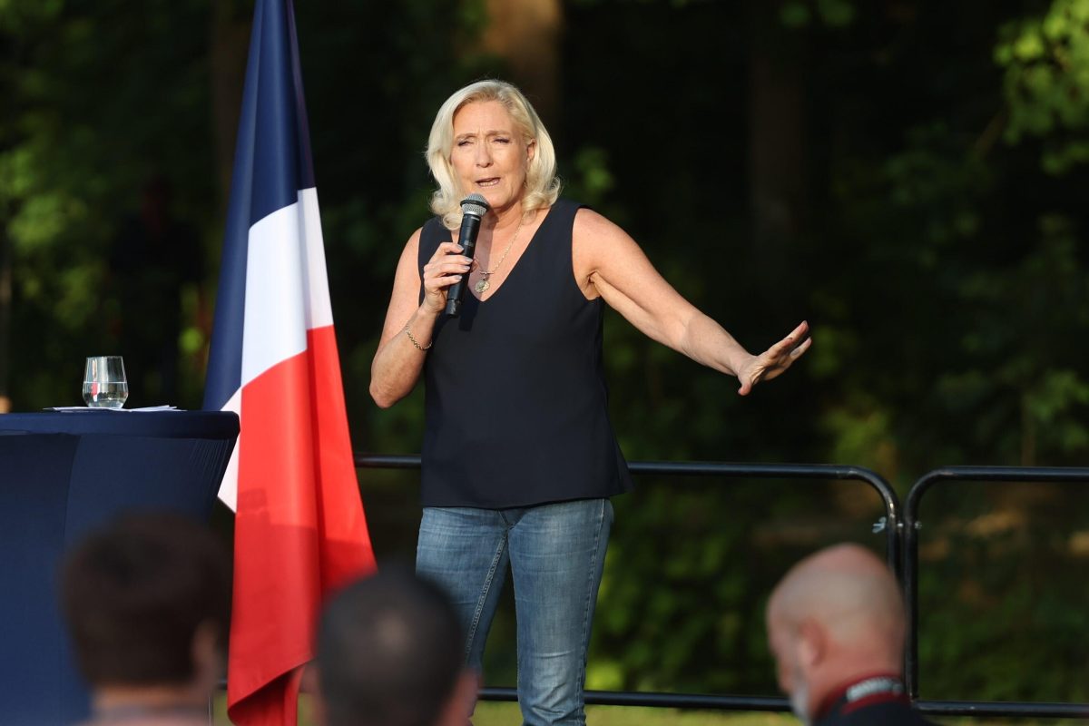 C'est au tribunal de décider si Le Pen pourra se présenter contre Macron