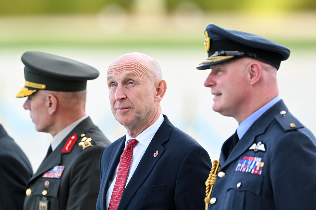 ANKARA, TURKIYE - OCTOBER 27: British Defense Secretary John Healey (C) seen as Turkish President Recep Tayyip Erdogan welcomes UK Prime Minister Keir Starmer with an official ceremony in Ankara, Turkiye on October 27, 2025. Mehmet Ali Ozcan / Anadolu