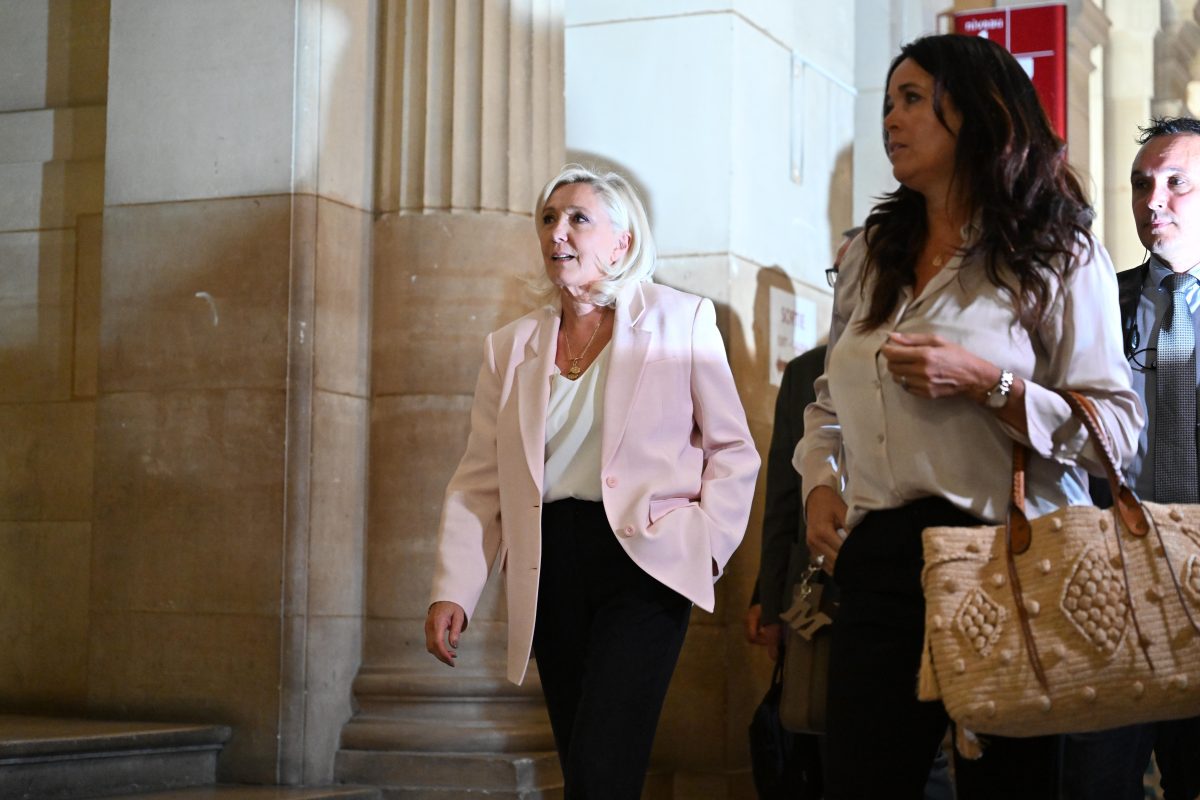 Le Pen to wear ankle monitor and is allowed to run for president
