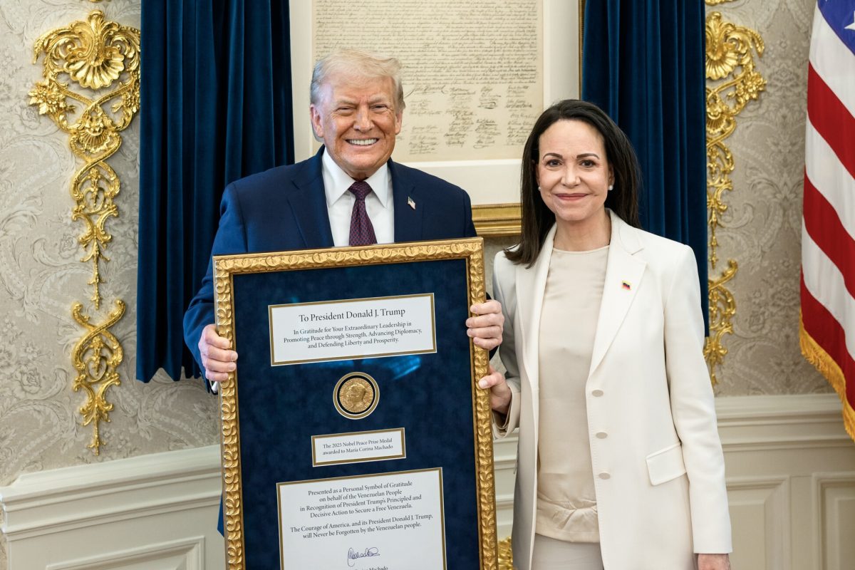 La réaction de la Fondation Nobel après le geste de Machado pour Trump