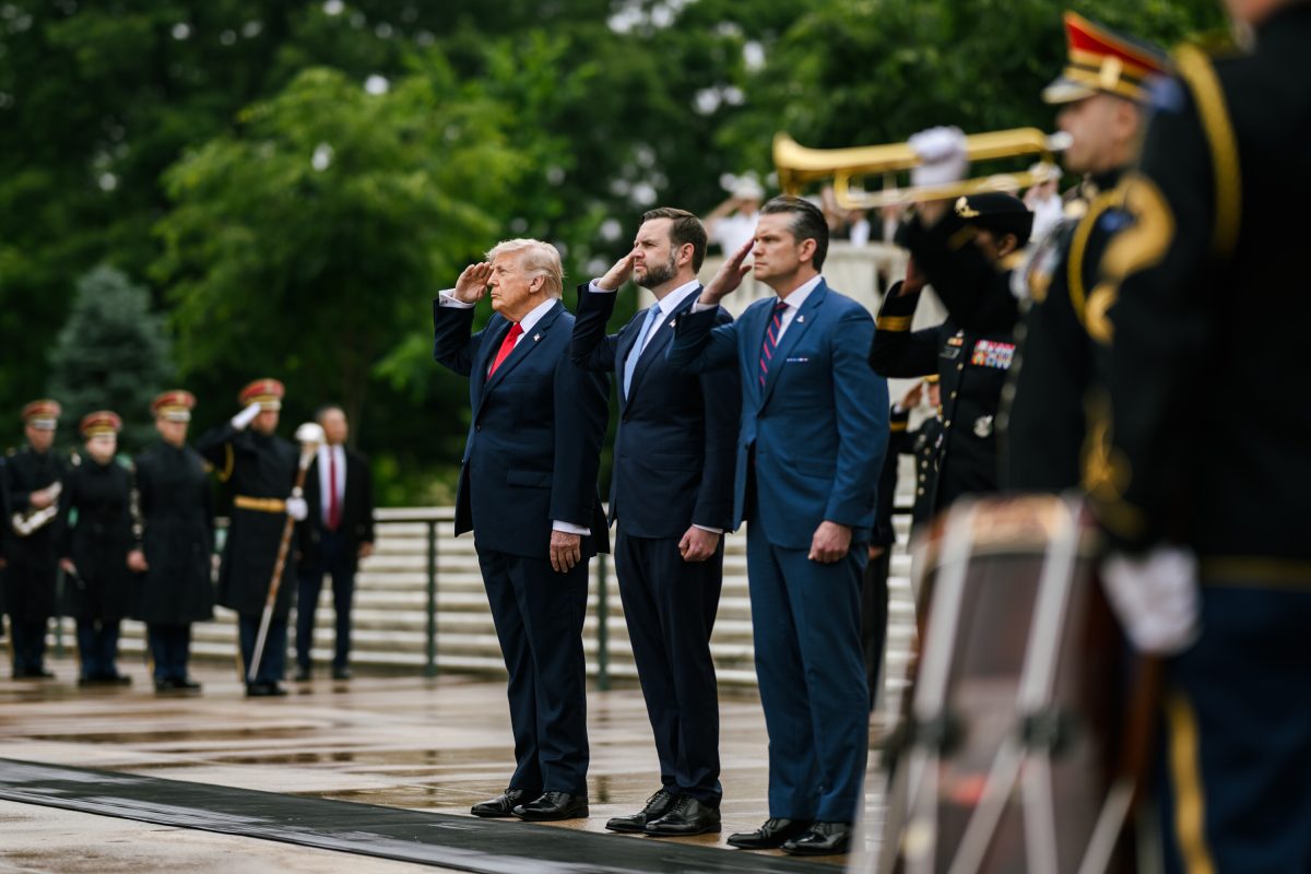 Trump prend pour cible un complexe nucléaire souterrain en Iran