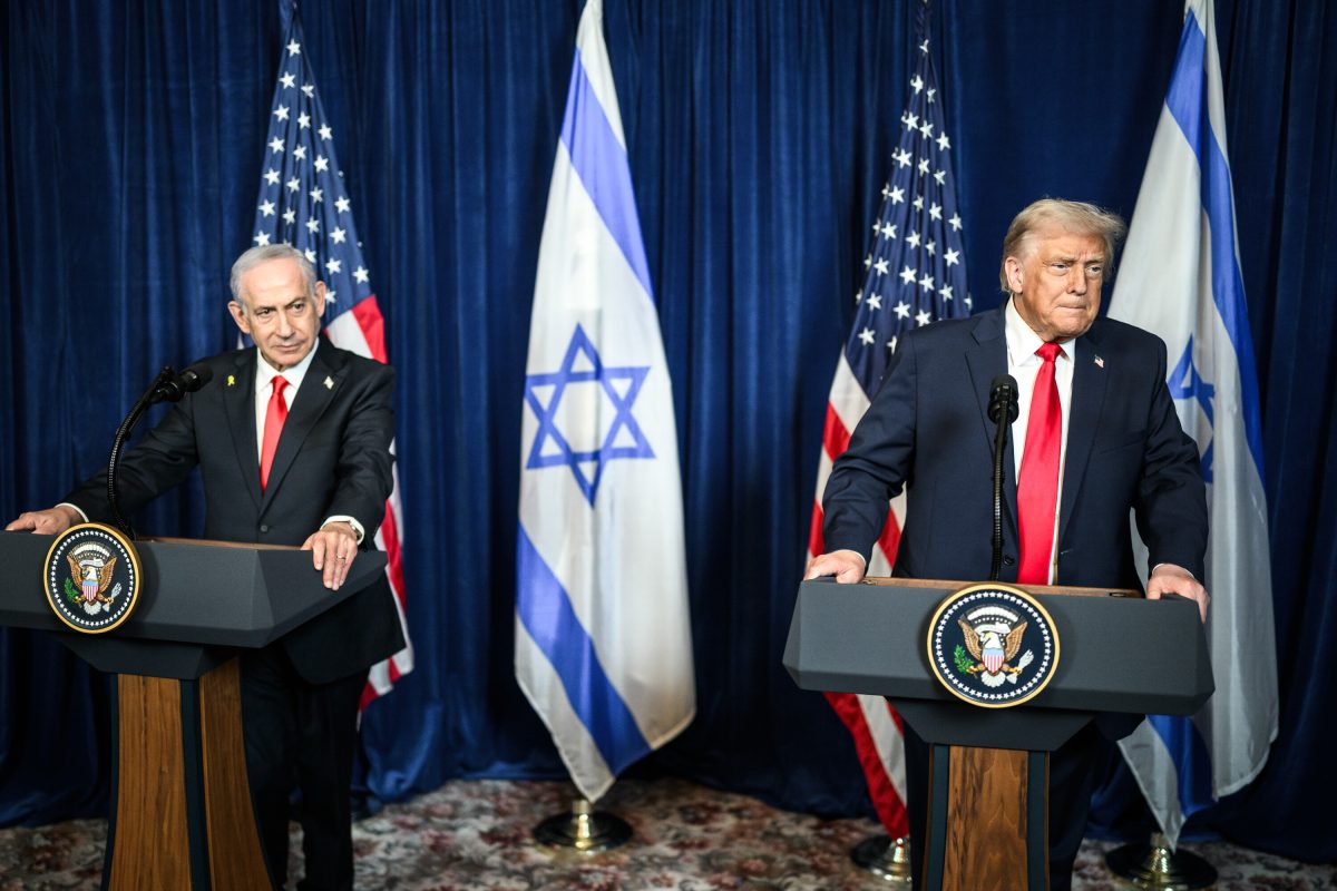 Trump zegt dat hij er bij Netanyahu op heeft ‘aangedrongen’ dat Amerikaanse gesprekken met Iran over nucleair programma doorgaan