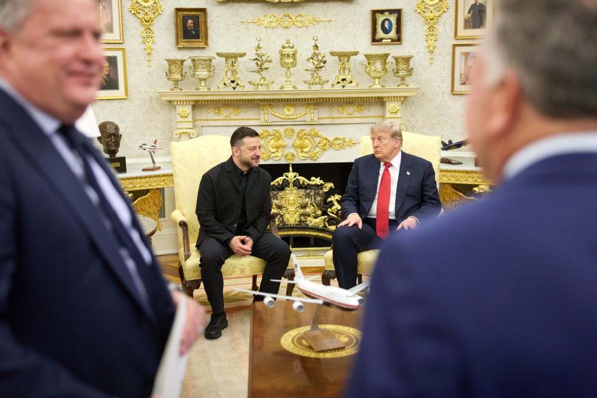 "Trump puts Ukraine on hold for 3 years"