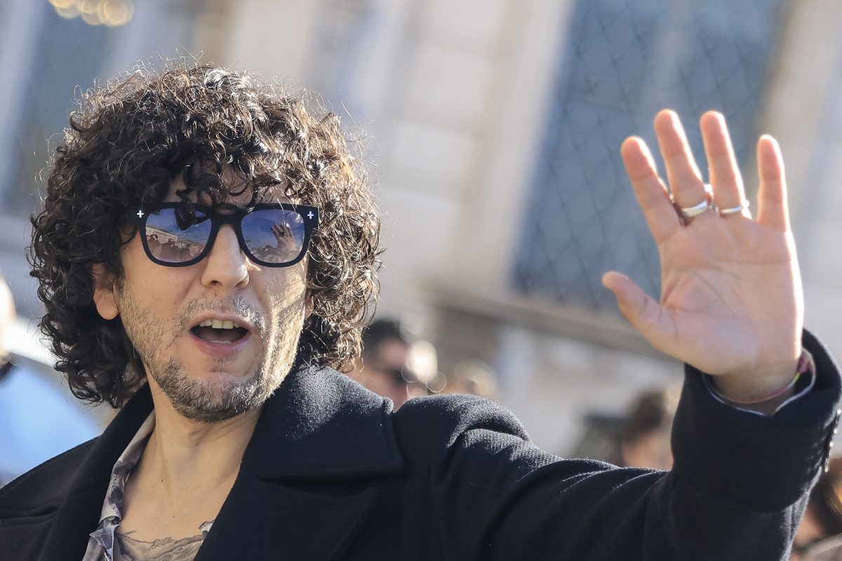 Liedjeswedstrijd Sanremo 2026: Ermal Meta draagt “Stella stellina” op aan een meisje uit Gaza