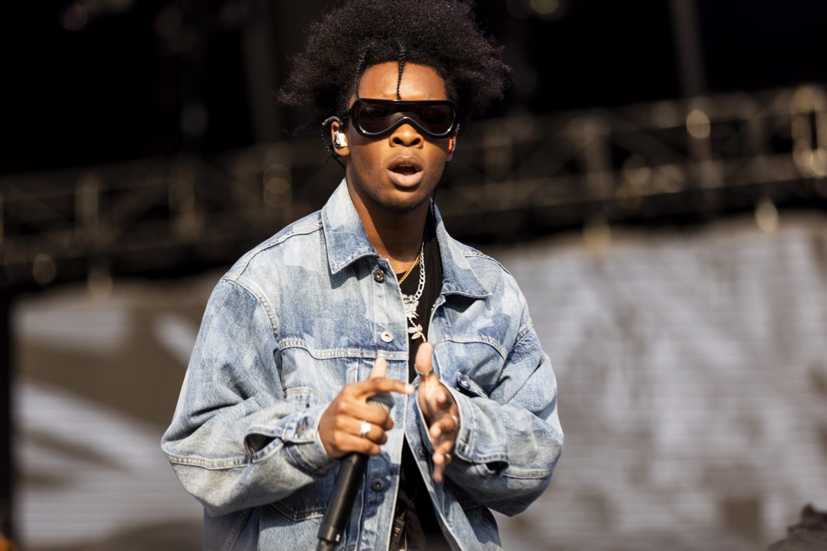 "World-famous singer D4vd forced a 14-year-old fan to have an abortion and murdered her"