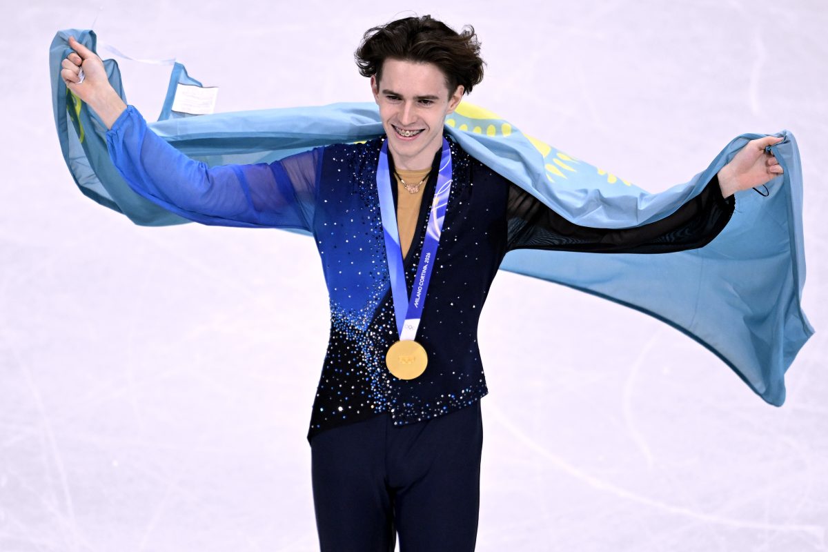 Mikhail Shaidorov verovert historisch olympisch goud voor Kazachstan op Spelen van Milaan-Cortina