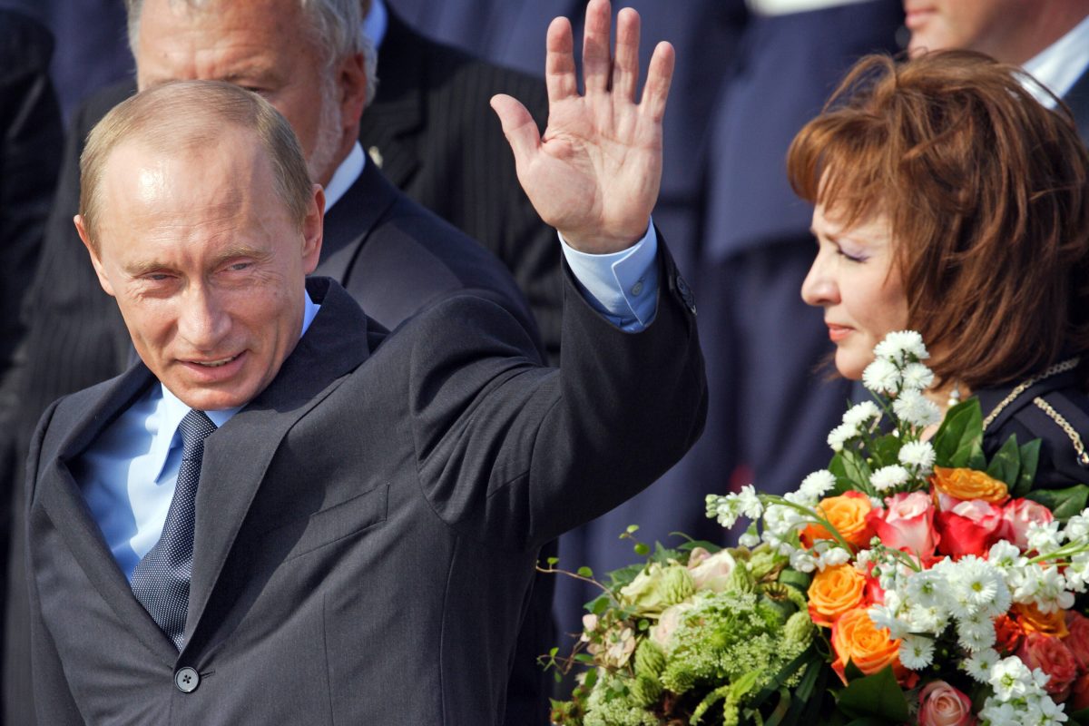 Russian journalist who exposed Putin’s affair dies following ‘mushroom poisoning’