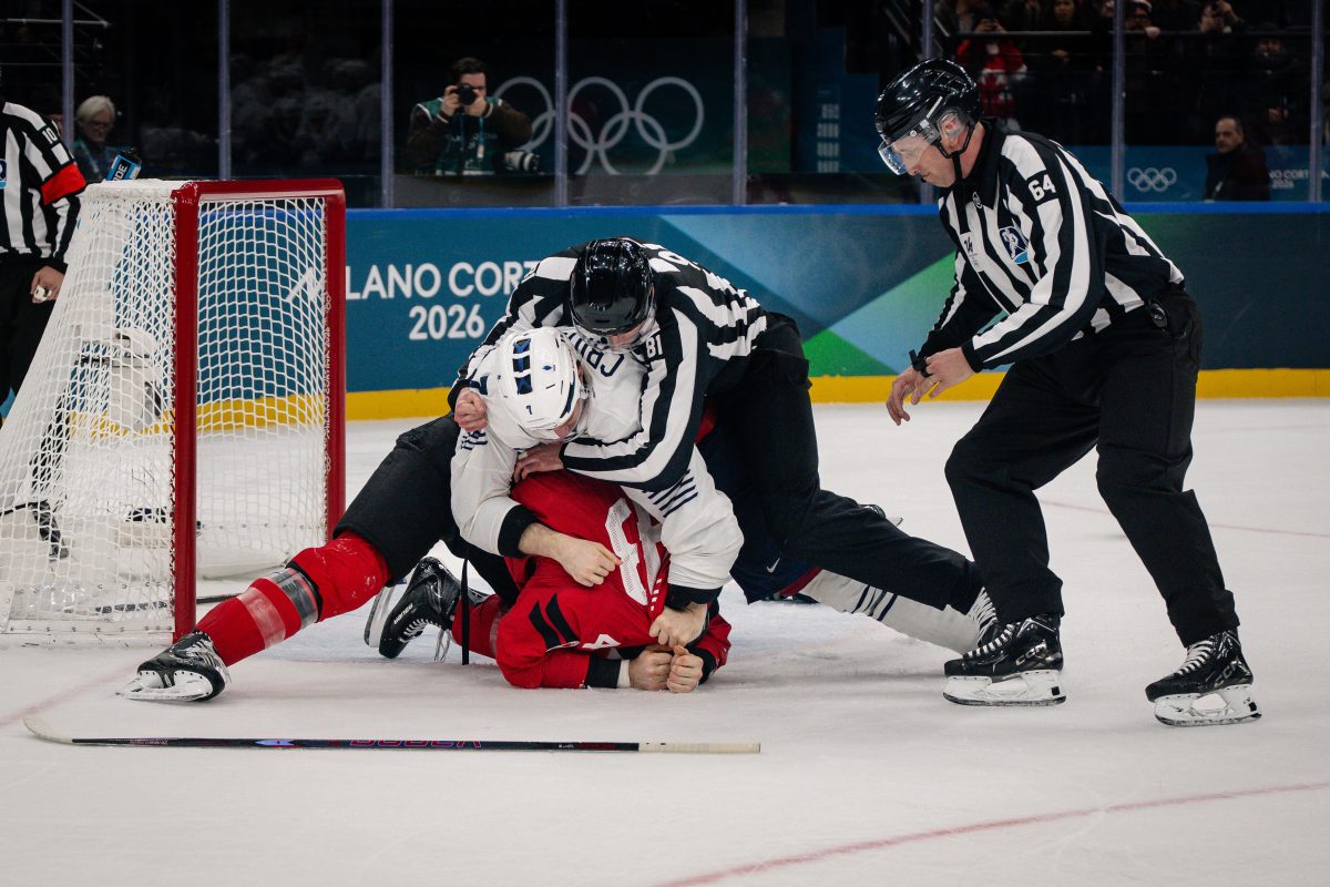 Bagarre en plein match : une star du hockey français bannie des Jeux olympiques