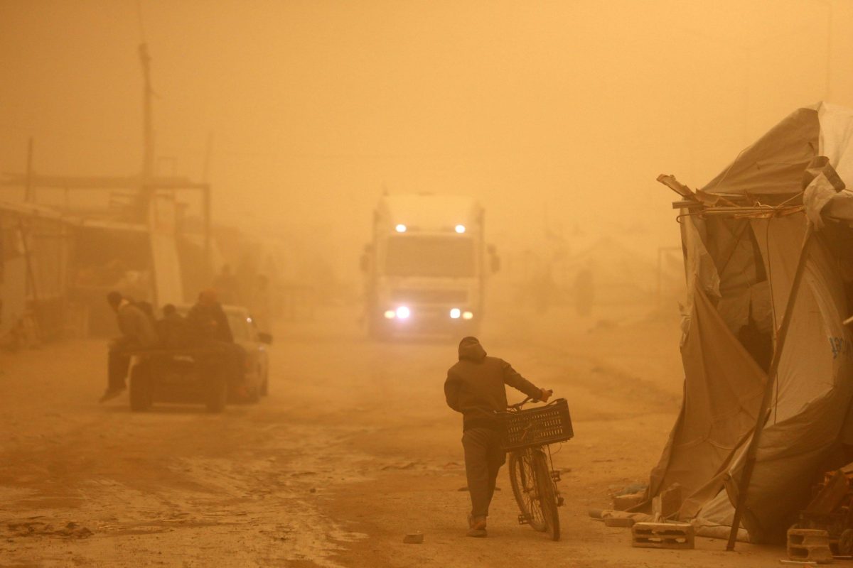 Grote zandstorm trekt over Gaza