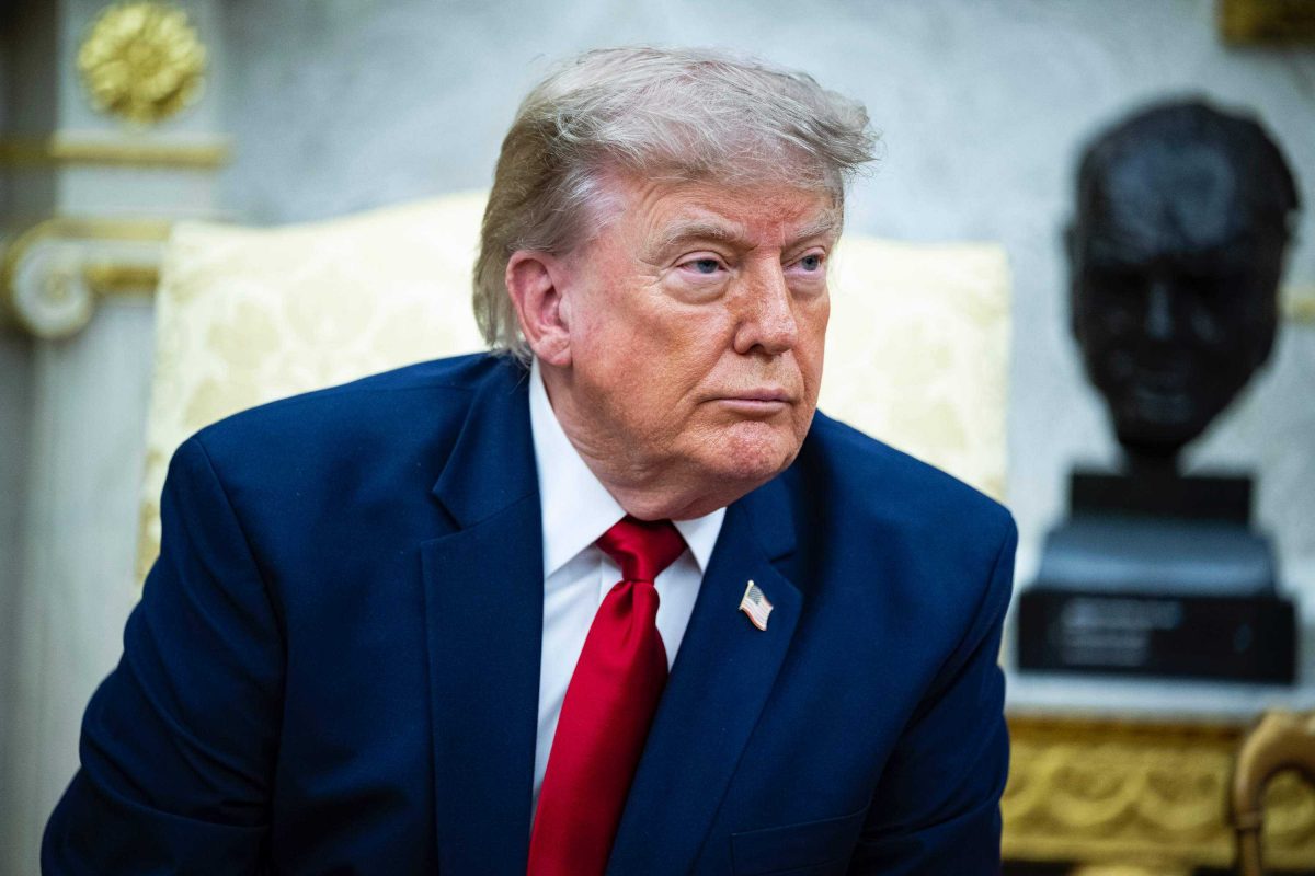 Trump menace : "Nous détruirons toutes les centrales électriques et tous les ponts en Iran"