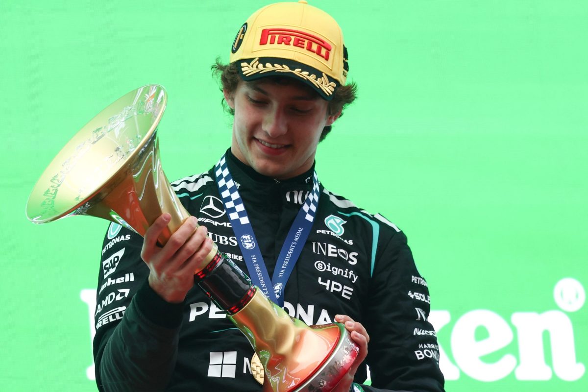 Kimi Antonelli pakt eerste F1-zege met overwinning in China