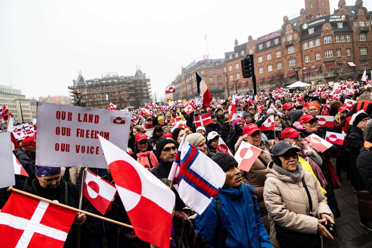 Duizenden doen mee aan ‘Handen af van Groenland’-protesten in Denemarken