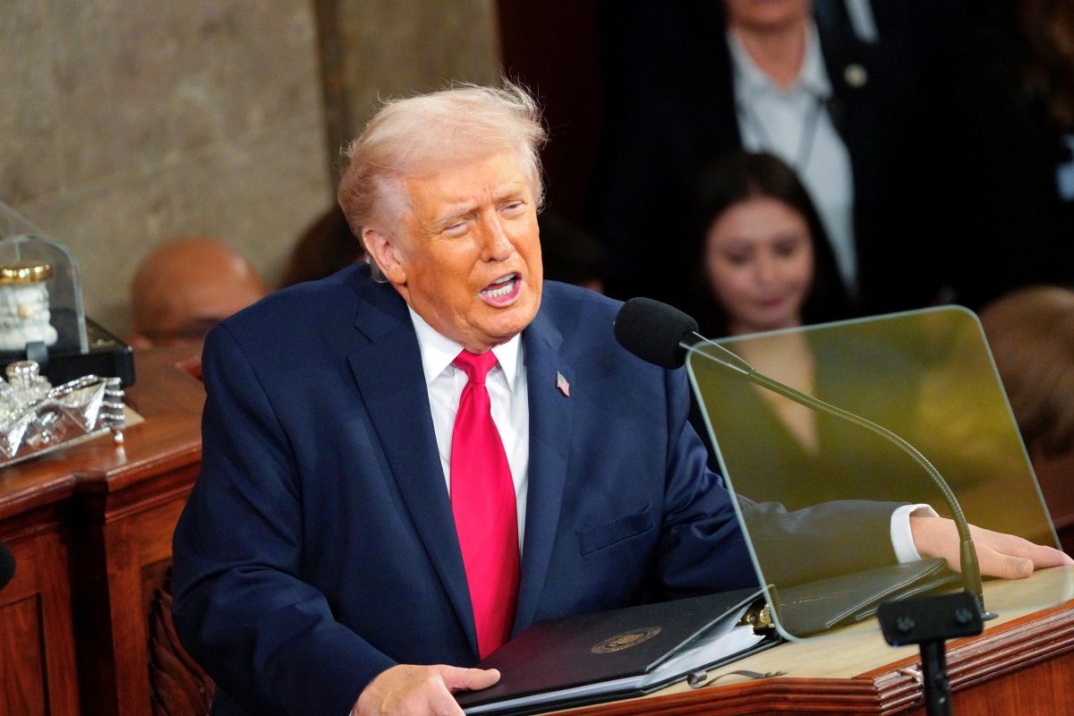 Trump bedreigt Teheran en juicht arrestatie Maduro toe in State of the Union