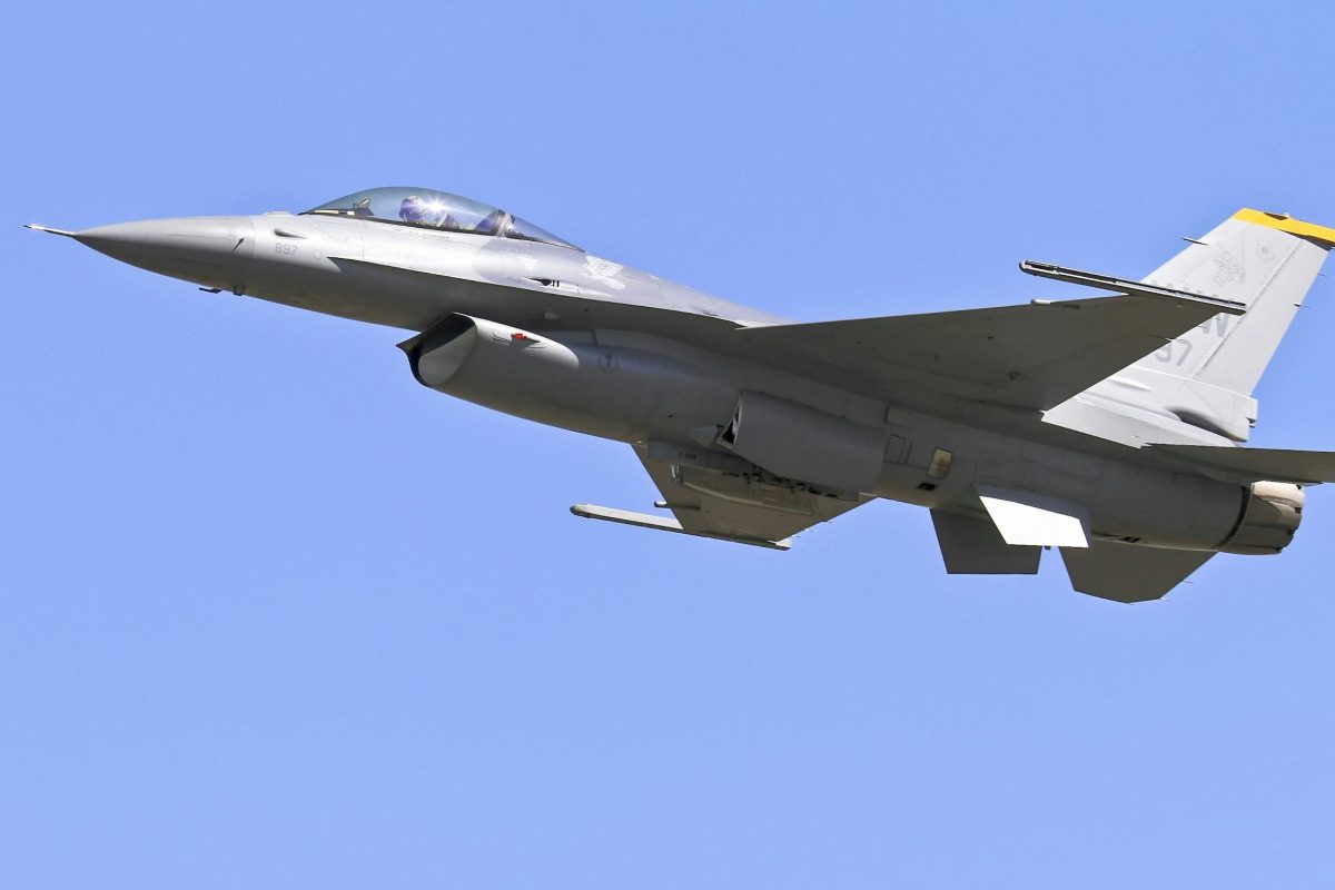 Des chasseurs de l’OTAN interceptent un avion espion russe