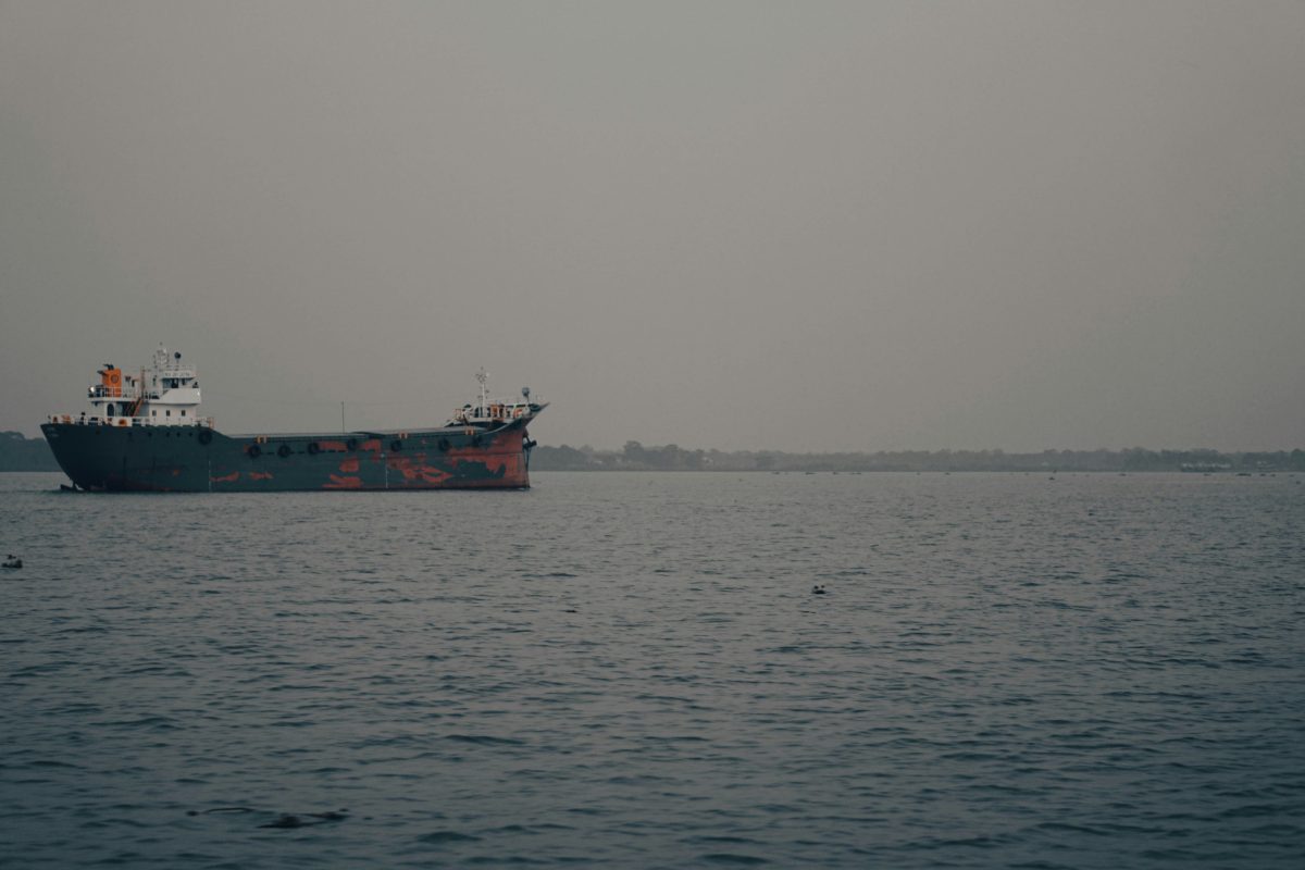 Franse marine onderschept gesanctioneerde olietanker uit Rusland in Middellandse Zee
