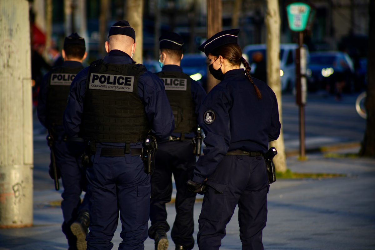 Three women attacked with knives in Paris: One of the victims is pregnant