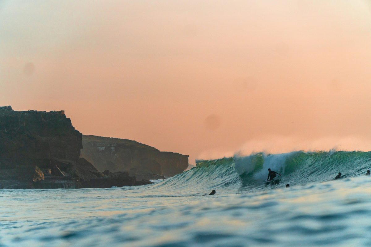 Uruguayaanse surfer (20) bevrijdt zichzelf met ultieme reflex uit bek van haai