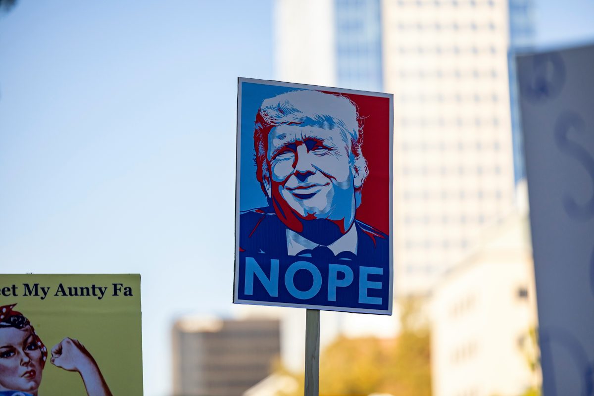 Levensgevaarlijke Trump-pillen duiken op in Nederland: “Gebruik ze absoluut niet”