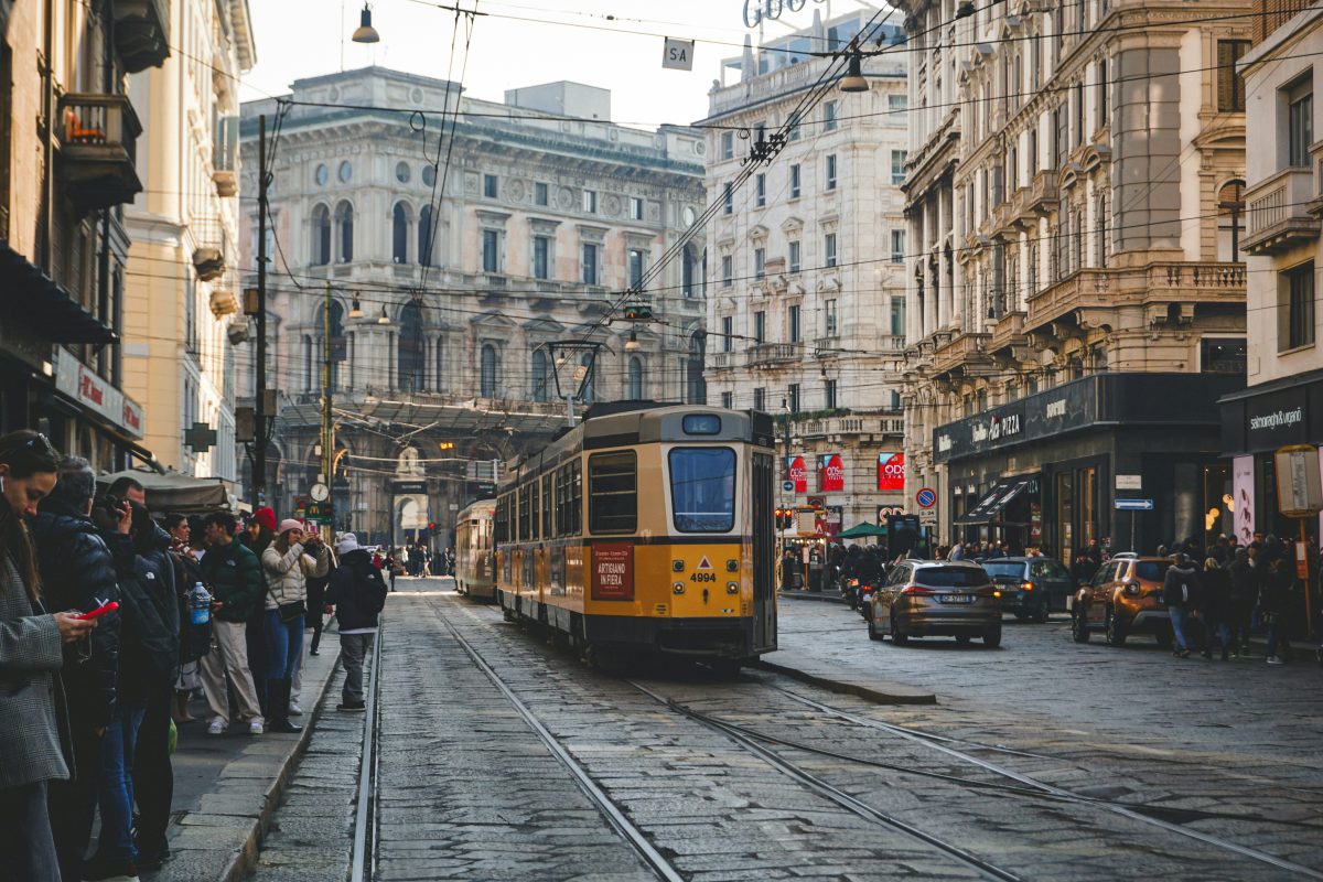 Tram met 20 passagiers vat vuur in Milaan: vierde incident op slechts enkele dagen