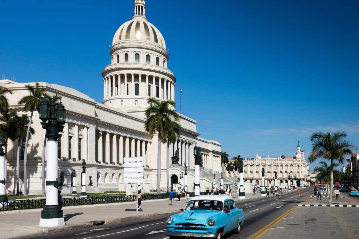 Cuba meldt dat luchtvaartmaatschappijen niet langer kunnen bijtanken op het eiland door Amerikaanse olieboycot