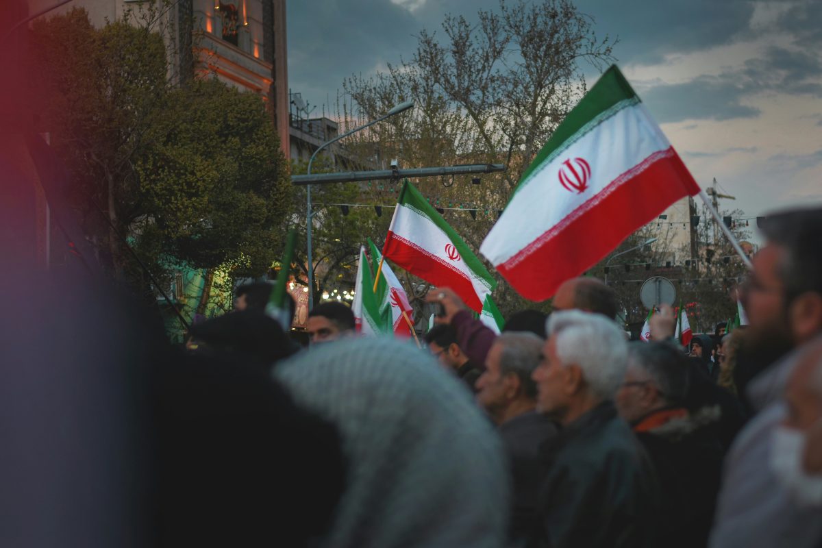 Protest in Iran tegen mogelijke vredesdeal: “Dood aan de compromissluiter”