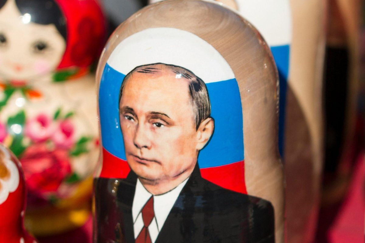 Un artiste russe éliminé en Pologne après avoir publié une caricature de Poutine
