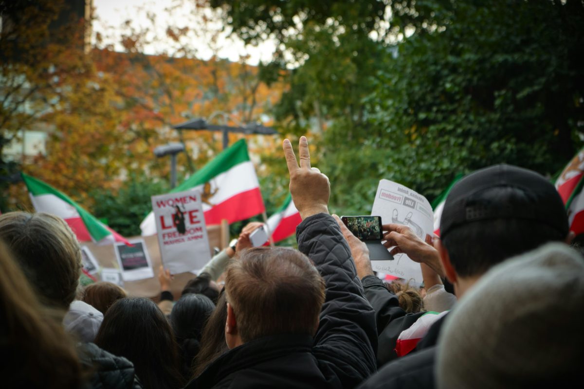 Dodental bij protesten in Iran loopt op tot meer dan 2.500 - communicatiestop wordt deels versoepeld