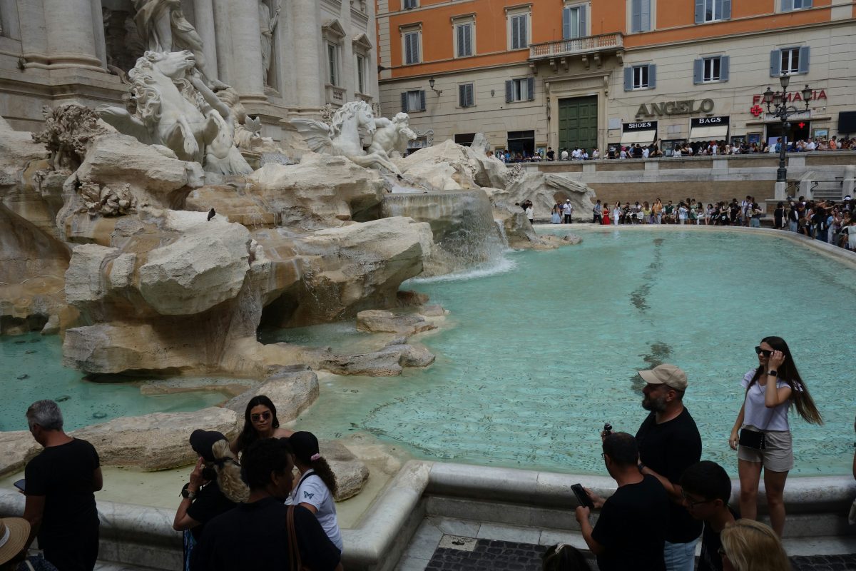 Stunt in Trevi Fountain: New Zealander (30) learns his lesson