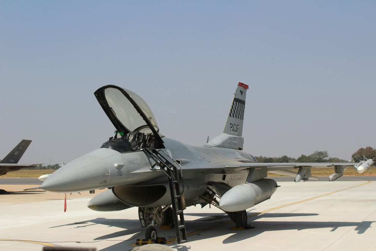 Roemeense F-16 schakelt Russische drone uit