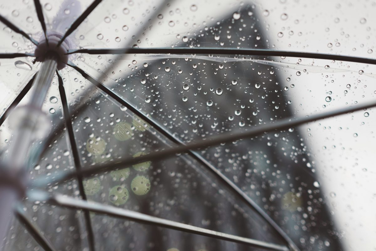 Opletten voor hagel, windstoten en veel neerslag
