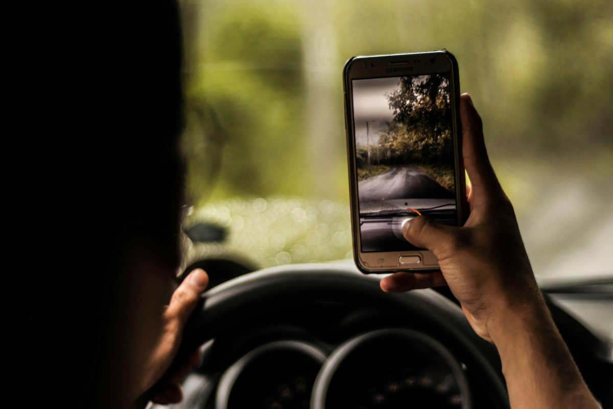 Twaalf doden in 1 week door TikTok-uitdaging: jongeren rijden bewust tegen het verkeer in