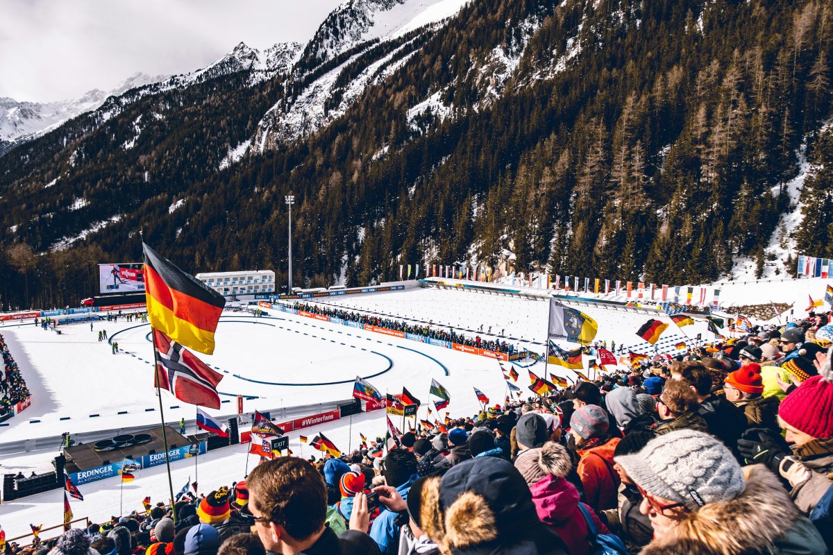 Biatlonfederatie gaat in tegen IOC en wil nog steeds geen (Wit-)Russen