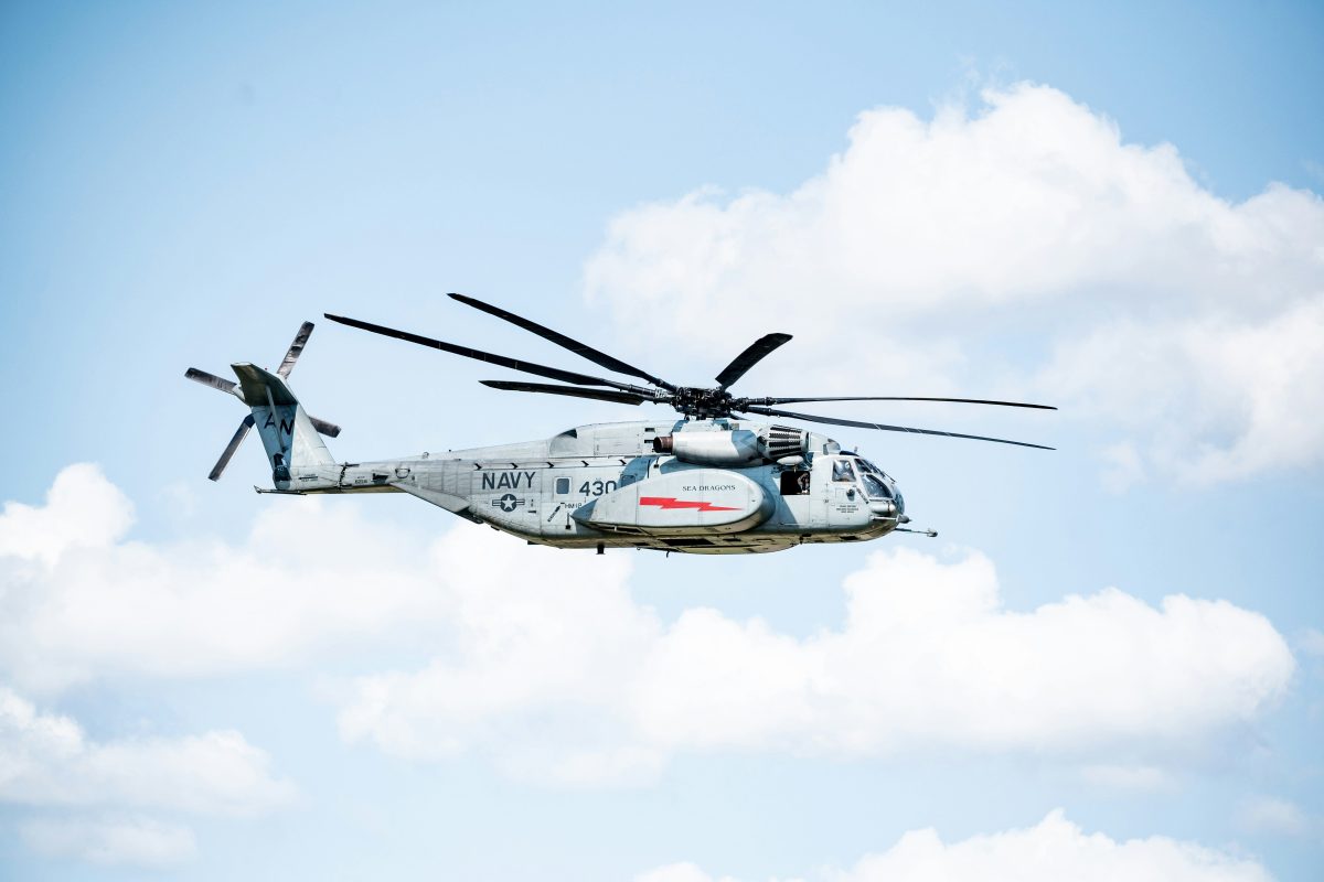 Survivors in plane crash rescued from sea after 5 hours